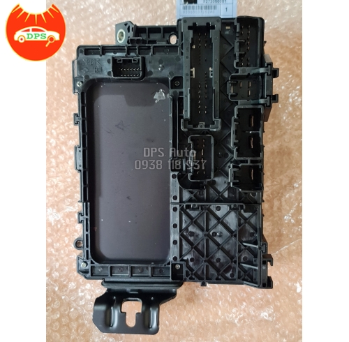Hộp cầu chì Lexus LS460 LS600H 82720-50081
