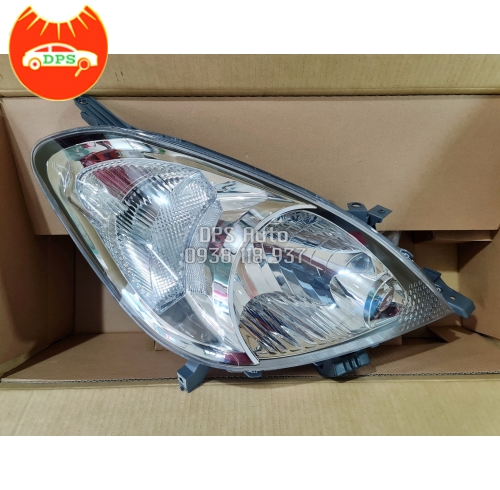 Đèn pha phải Toyota Innova 2006-2011 hiệu TYC 20259A56B