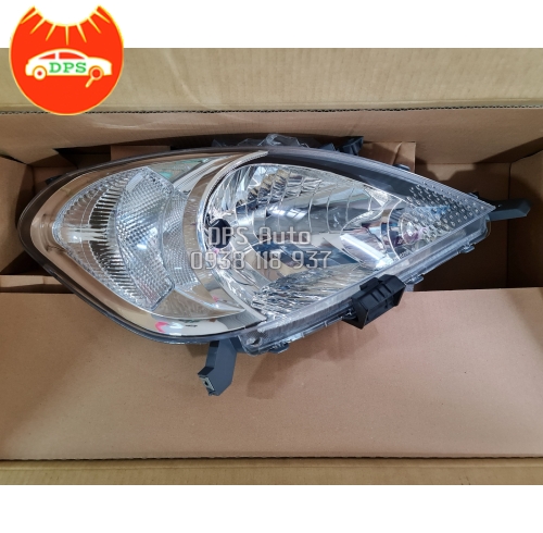 Đèn pha phải Toyota Innova 2006-2011 hiệu TYC 20259A56B